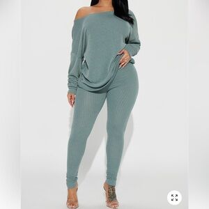 Fashion Nova Ribbed Knit Leggings Set in Teal